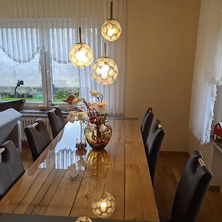 Vulkaneifel Haus Pesch بيت للعطل